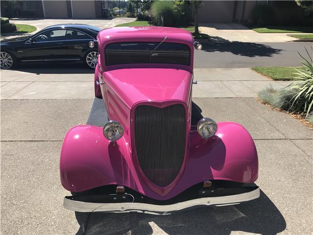 Very nice 1934 Ford Coupe
