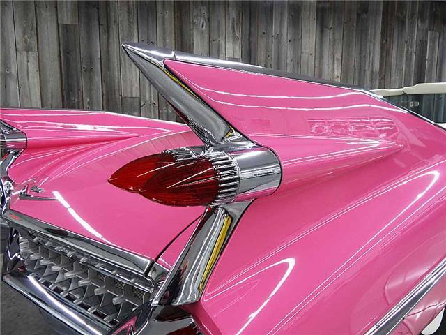 NICE 1959 Cadillac series 62