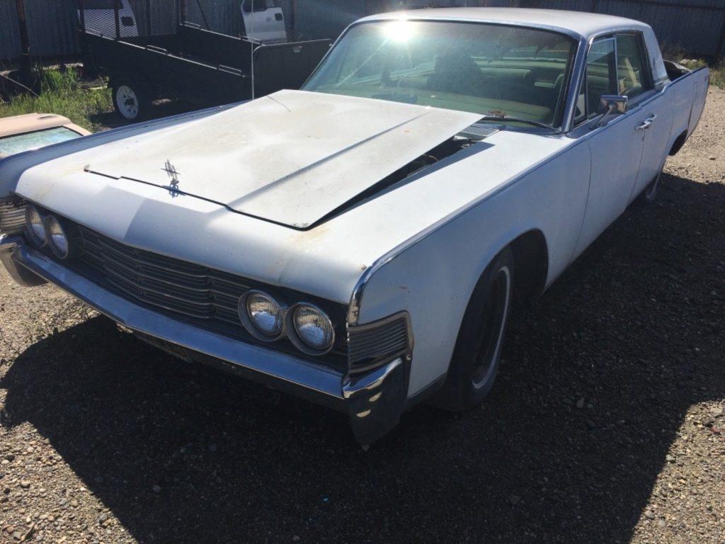 NICE 1965 Lincoln Continental