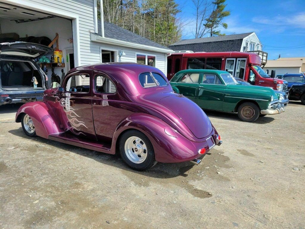 1937 Ford Coupe Deluxe 5 window