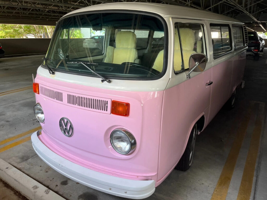 1978 Volkswagen VW Transporter Passenger Bus
