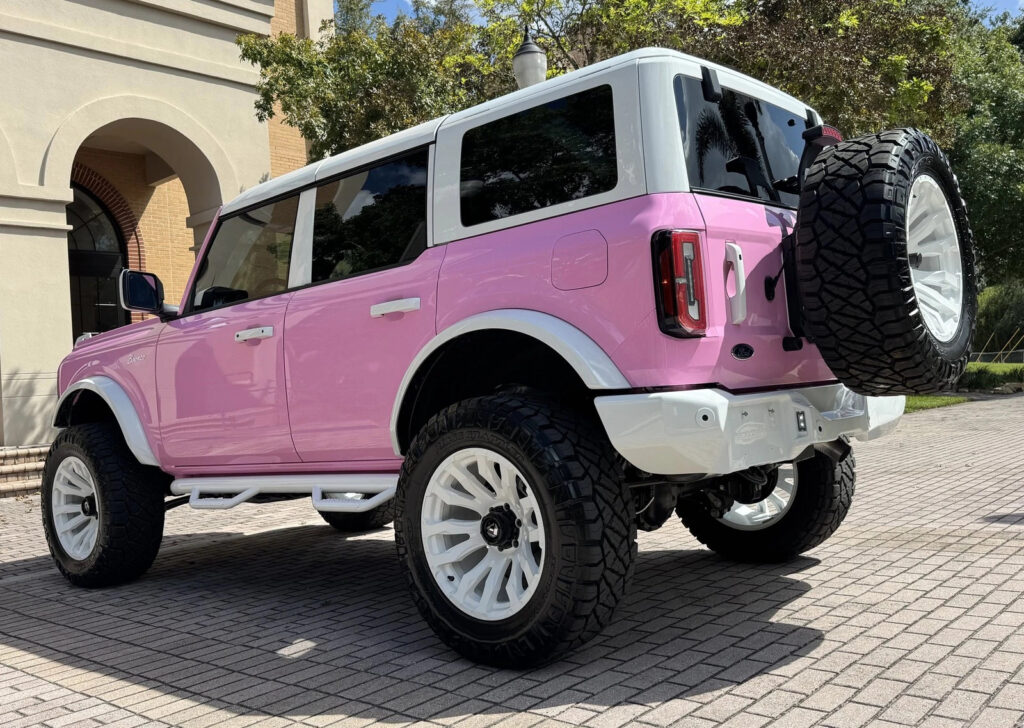 2025 Ford Bronco Custom Lifted Pink Outer Banks V6 Hard Top