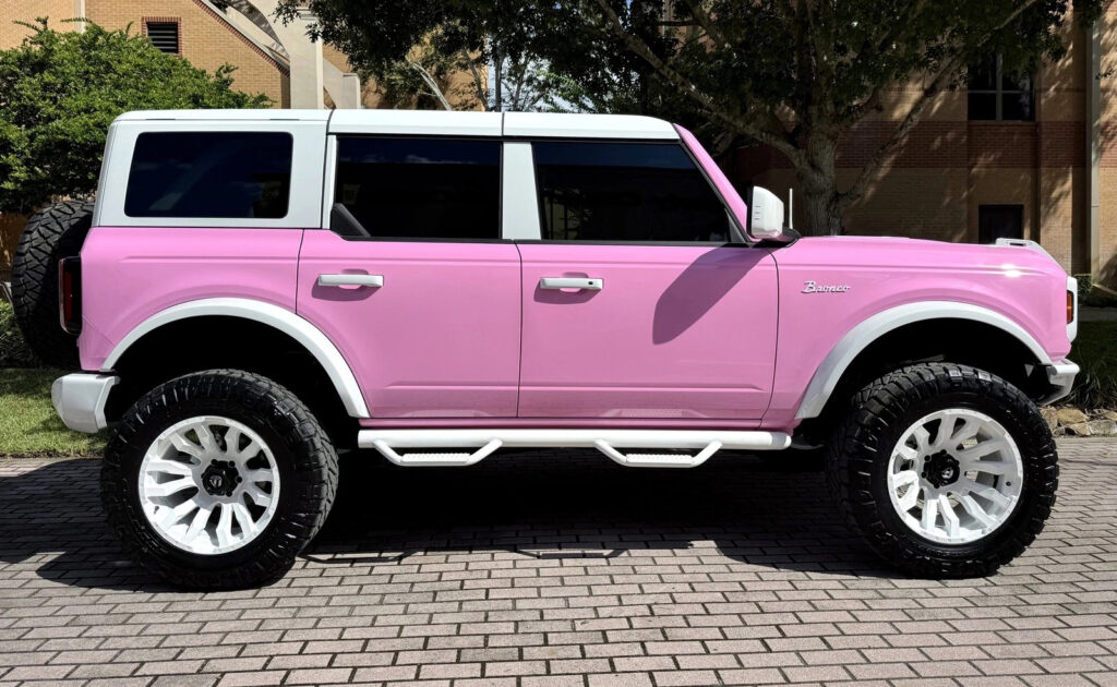 2025 Ford Bronco Custom Lifted Pink Outer Banks V6 Hard Top