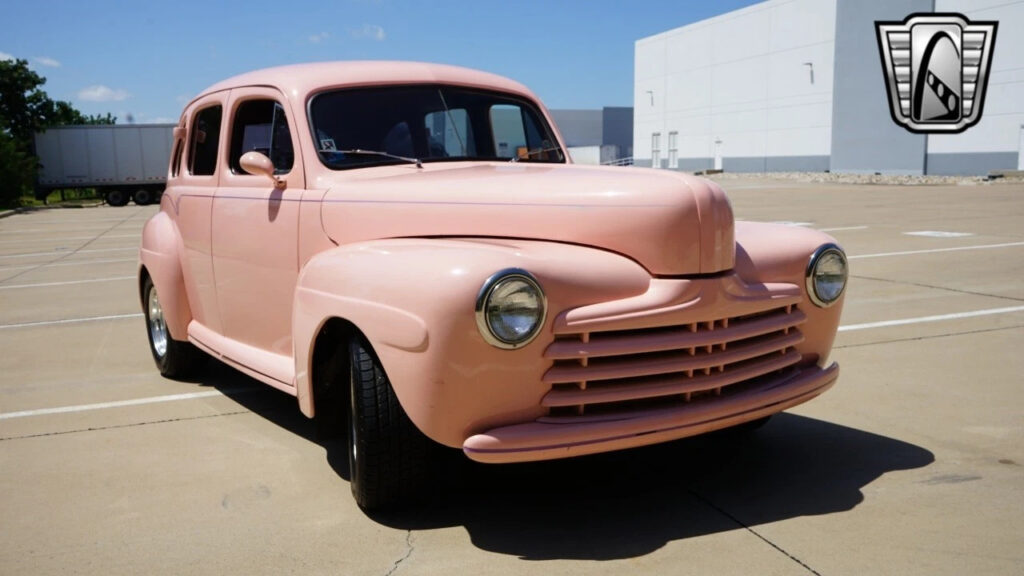Pink 1947 Ford Customline Sedan 400 CID V8 3 Speed