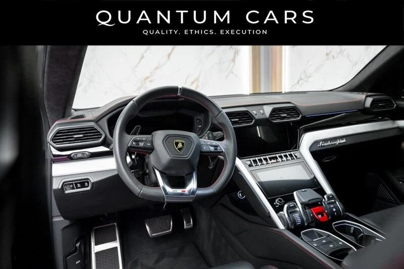 2020 Lamborghini Urus