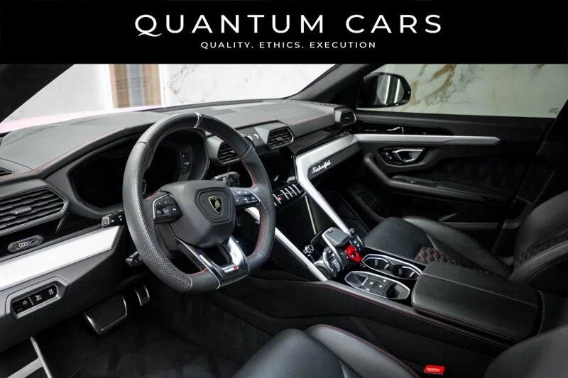 2020 Lamborghini Urus